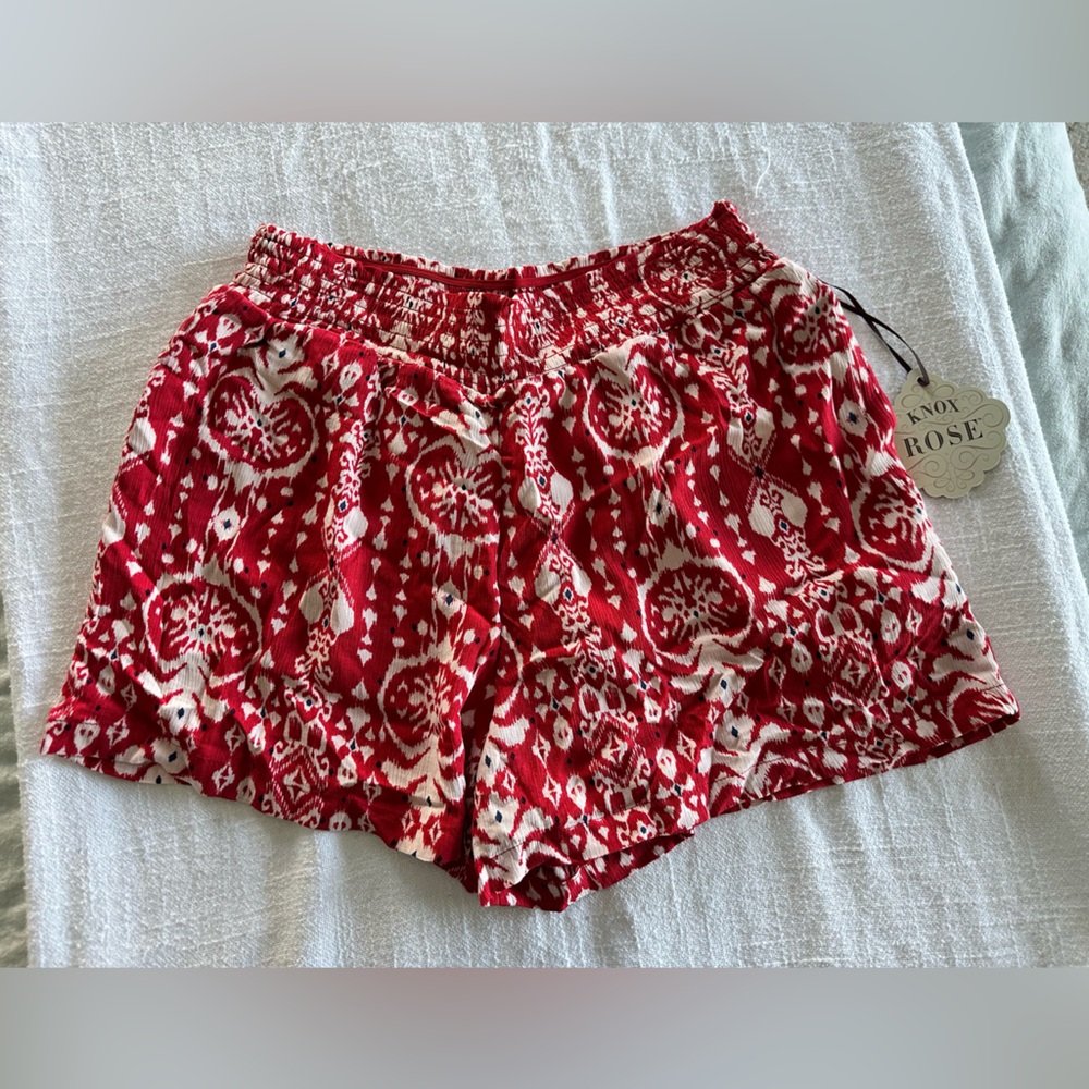 Knox Rose Red and Cream Patterned Women’s Shorts